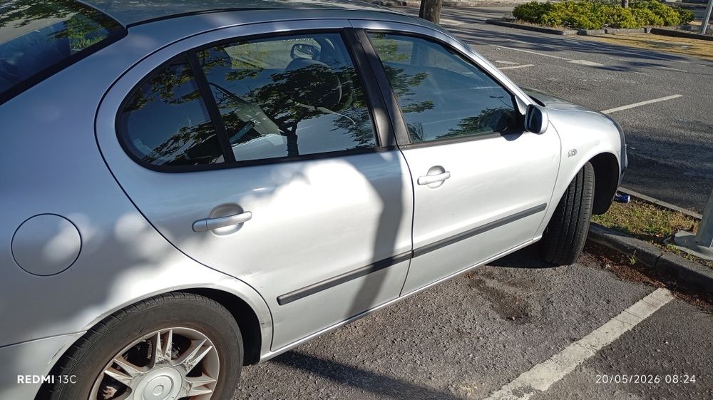 Vendo SEAT Toledo 1.4 a gasolina.