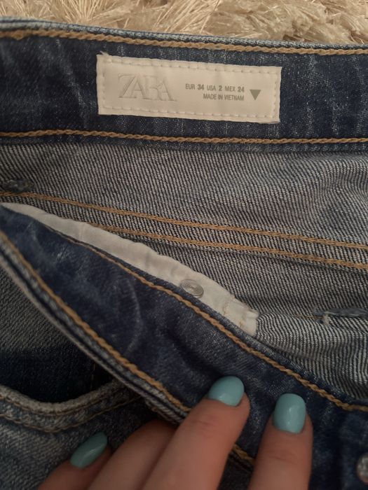 Джинсы zara новые 34 размер легкий клёш