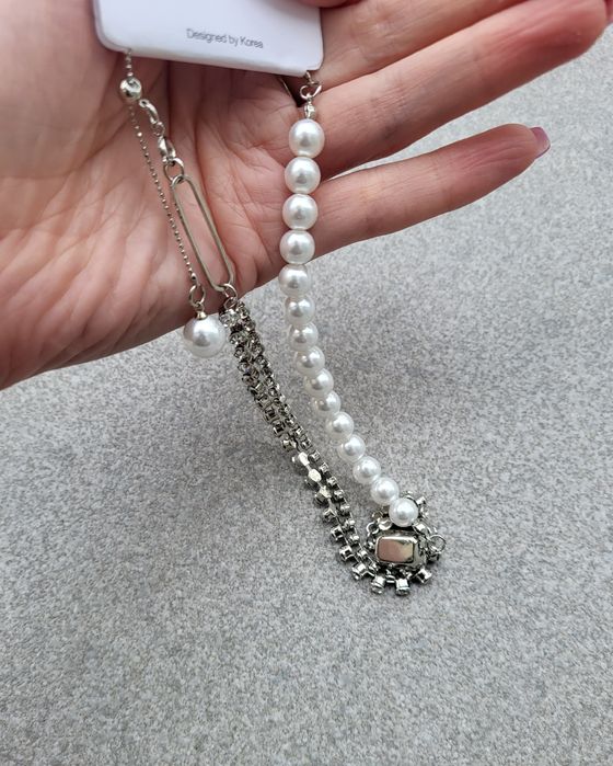 Naszyjnik damski z perełkami