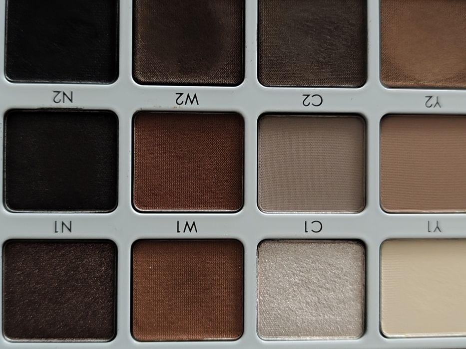 Natasha Denona Eye Sculpt Texture Tone