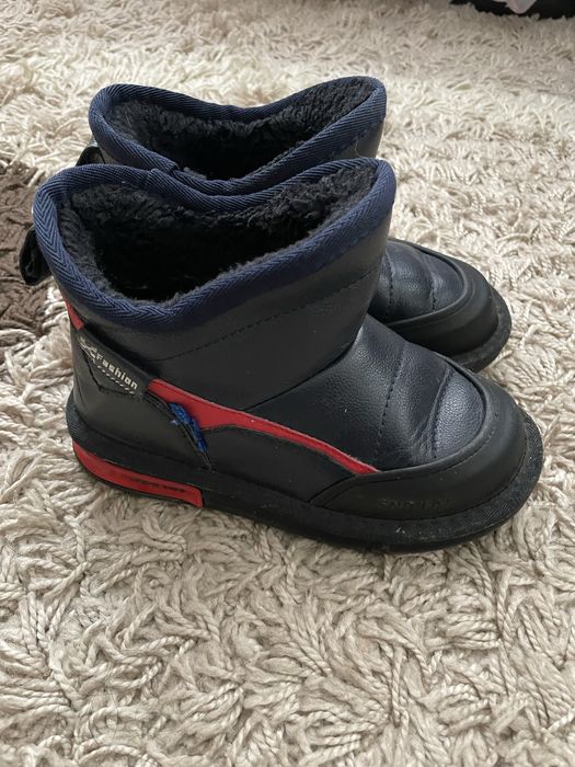 Зимові угі. Зимові сапоги.