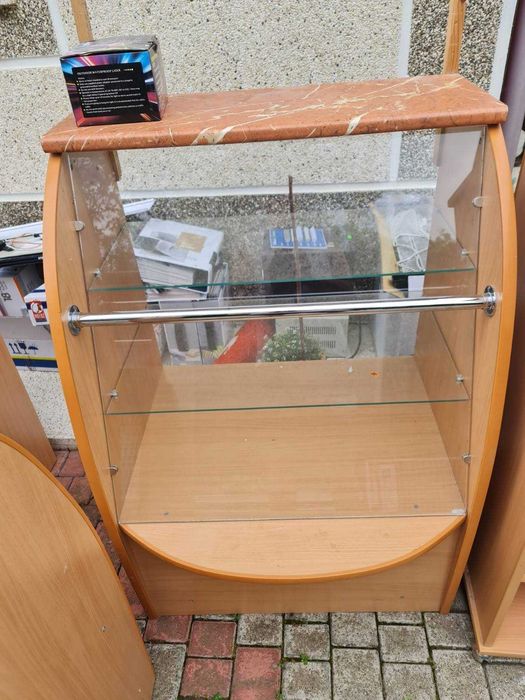 Торгові прилавки