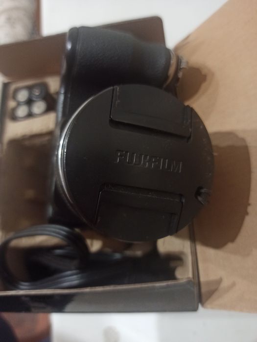 Продам фотоапарат Fujifilm s4500