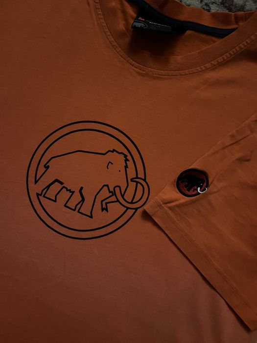 Футболка Mammut.   .