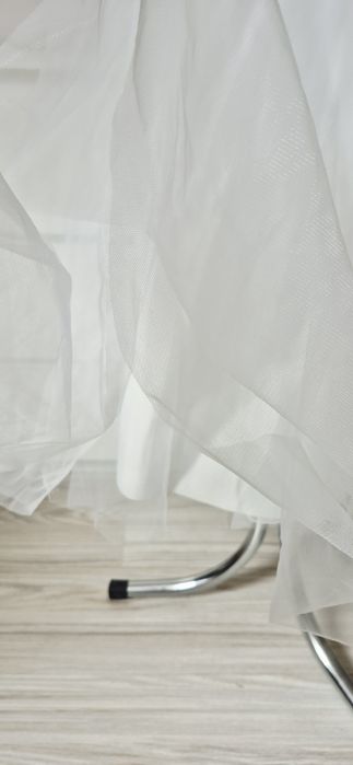 Suknia slubna na ramiaczkach M - L Biala ecru