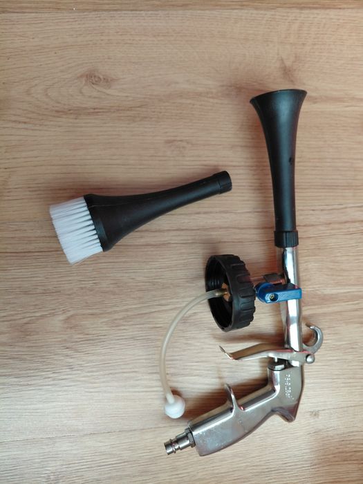 Pistolet do prania tapicerki