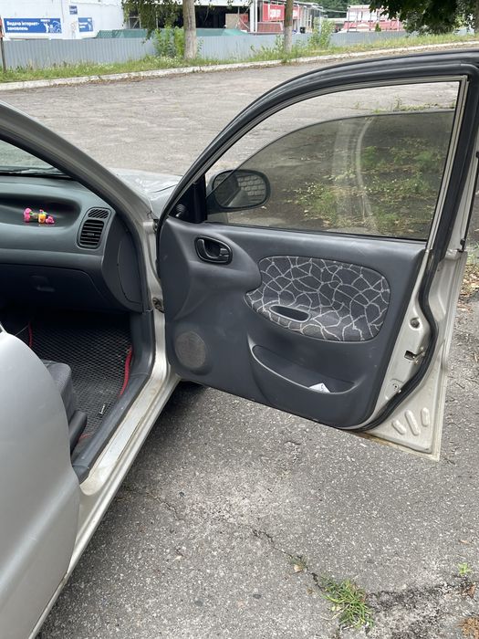 daewoo  LANOS 1.5