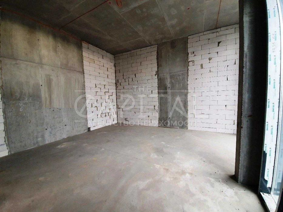 Продаж торгове приміщення, фасад 152м.кв. ЖК «Лебединий»