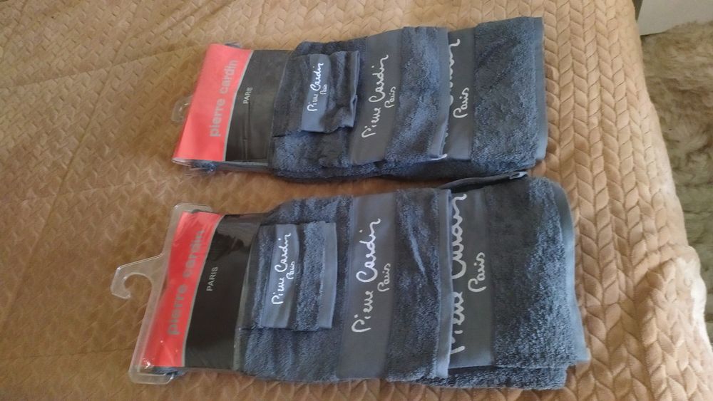 1 Conjunto novo de 3 toalhas casa de banho Pierre cardin