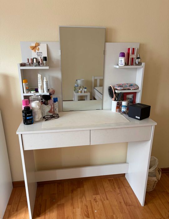 Conjunto de Móveis de Quarto Usados em Muito Bom Estado