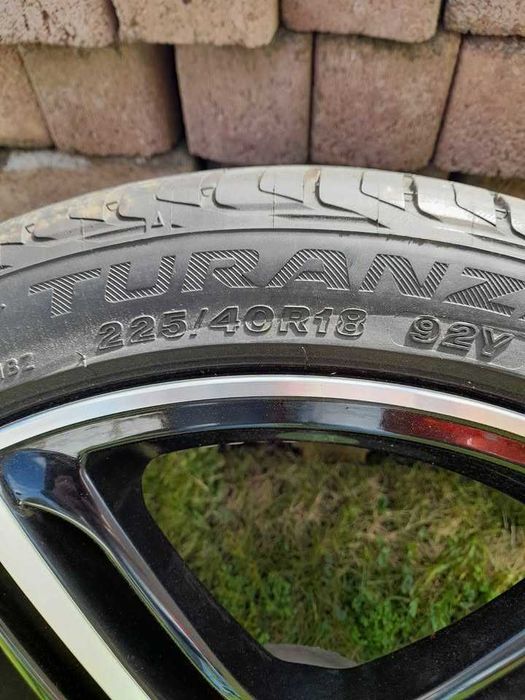4 Felgi PLATIN 18'' 5x108 razem z oponami