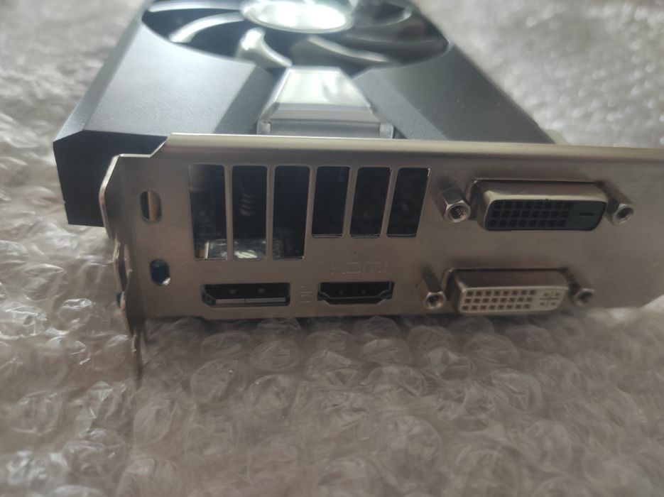 Gráfica Sapphire Radeon R9 280 • 3 GB GDDR5