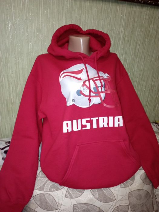 Худі, толстовка червоного кольору на флісі, стан ідеальний, Австрія на