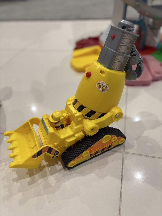 Buldożer rubble na baterie psi patrol