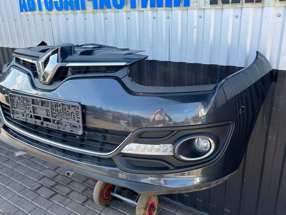 Бампер Передній Renault Megane 3 (2013-2015) Бампер Рено Мегна 3 2013 2014 2015