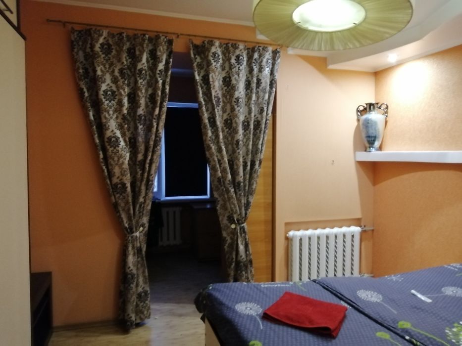 Посуточно сдам в аренду квартиру на пр. Слобожанский.