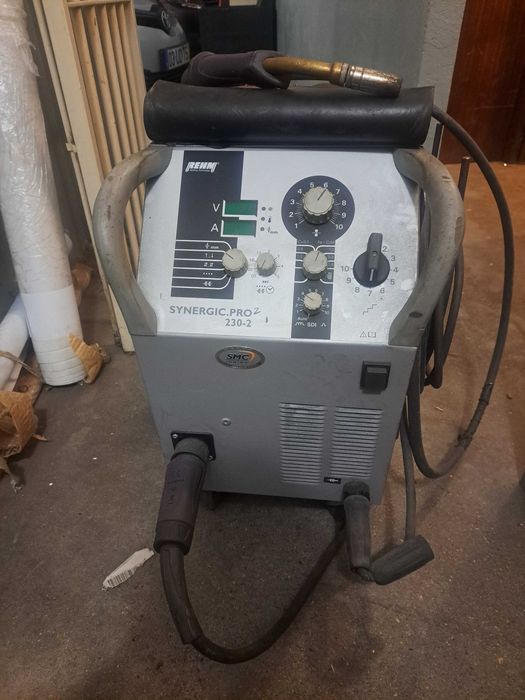 Maquina de Soldar MIG  REHM SYNERGIC.PRO2 230-2 AM e acessórios