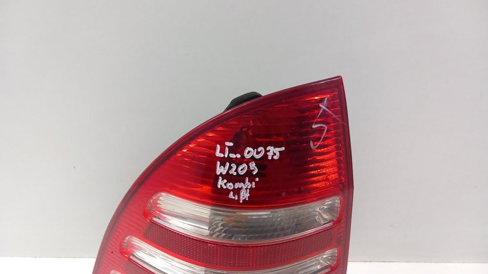 Mercedes W203 Lift Kombi Lampa Tył Lewa