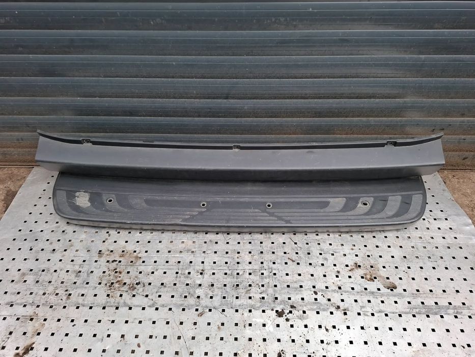 ZDERZAK TYLNY MERCEDES SPRINTER W907 STOPIEŃ NAKŁADKA PRÓG VW CRAFTER