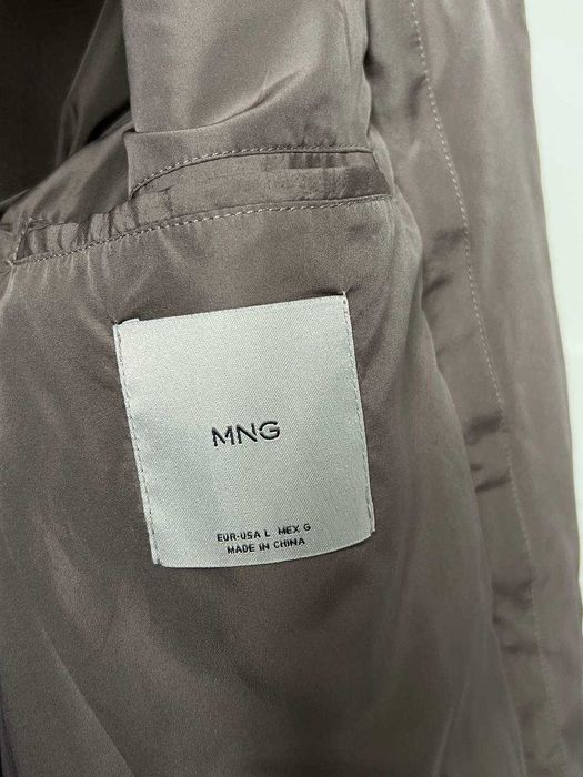 Шерстяное пальто от MANGO размер L есть нюанс