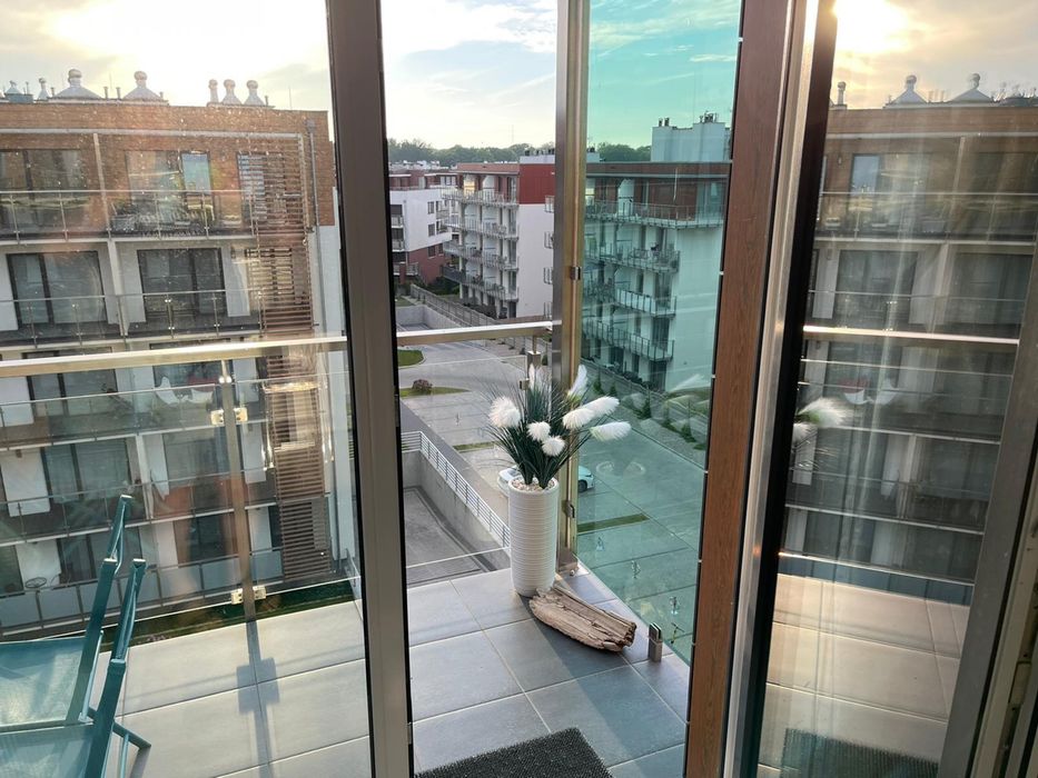 Komfortowe 2-pokojowe mieszkanie z klimatyzacją i parkingiem – Osiedle Nawigator, Kołobrzeg - Więcej