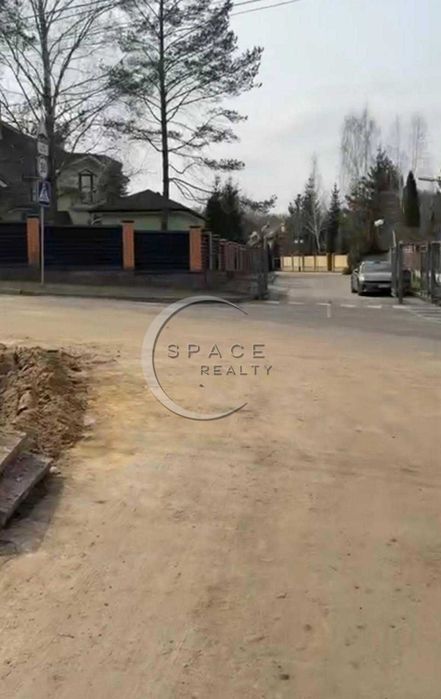 Продаж 2 поверхового будинку 450м2 з бомбосховищем, с. Гореничі