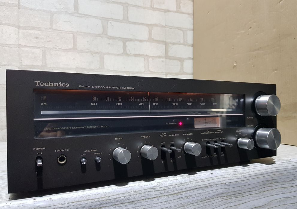 FM/AM Стерео ресивер/підсилювач Technics SA-300 2x35Вт б/у з  Німеччи