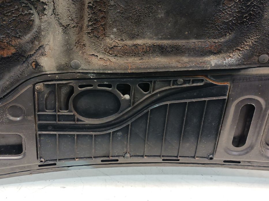 Capot LANCIA Delta I (831_)