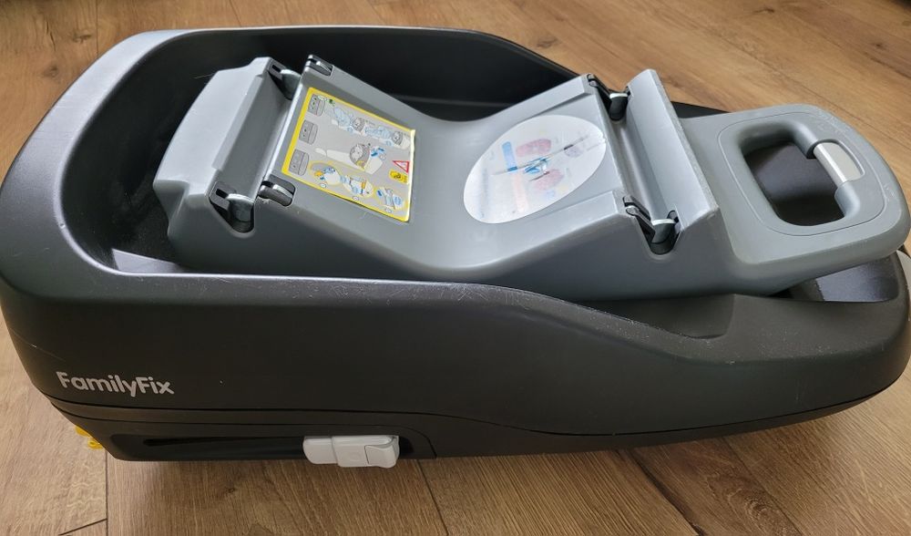 Fotelik Maxi Cosi Cabriofix plus baza