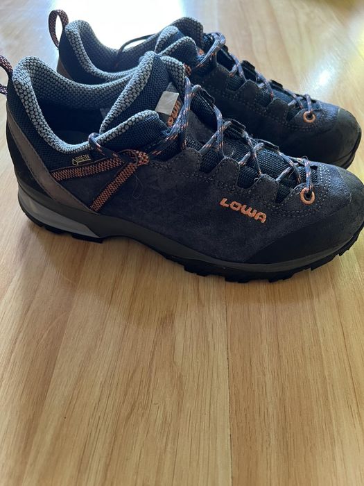 Трекінгові кросівки Lowa gore-tex 38p