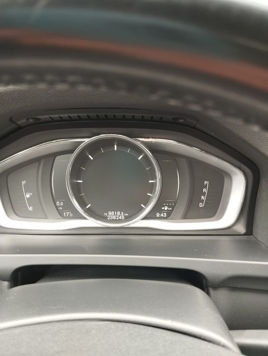 Volvo V60 Cross Cantry 2.0d 150km
