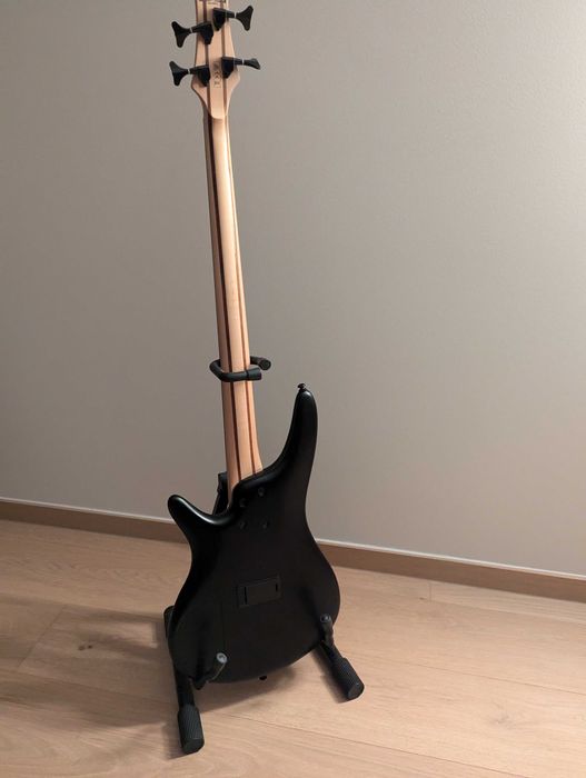 Gitara basowa Ibanez SR300EB