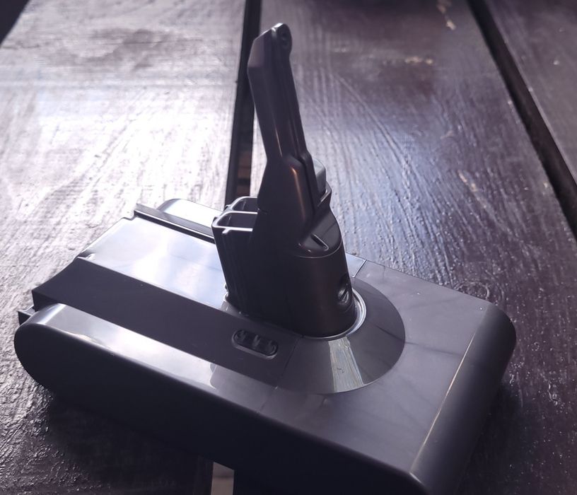 Акумулятор до пилососа Dyson V8