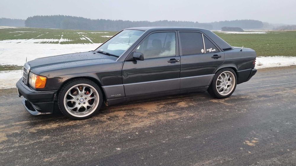 Mercedes-Benz W201 2.3 A45 337hp