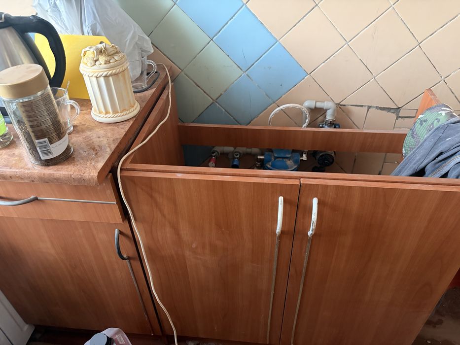 Продам кухню 170см +газова плита і Витяжка