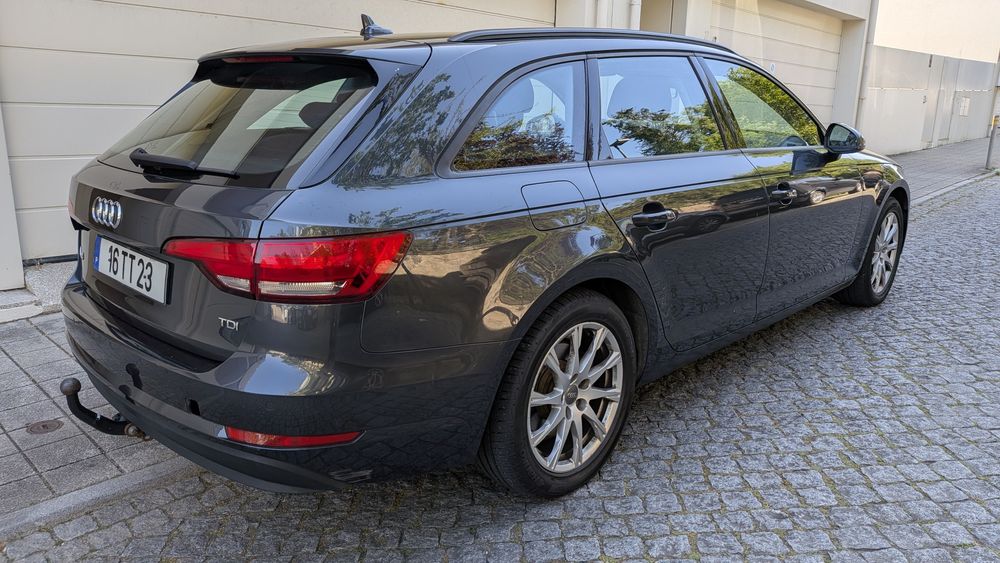 Audi A4 Avant  2.0 TDI S tronic 190cv