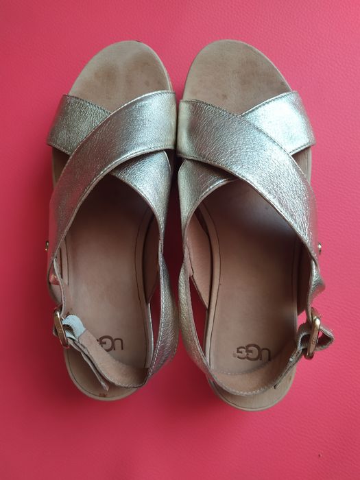 Босоніжки UGG 37 розмір
