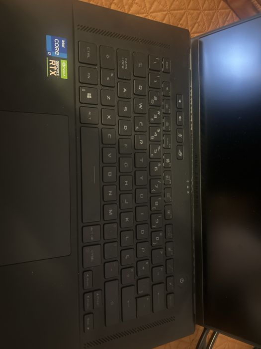 Portatil Asus Rog Zephyrus M16 512gb 16gb ram 3050ti