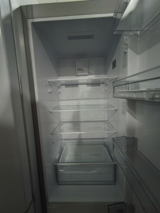 Холодильник Vestfrost  CNF289 X No Frost  ширина 55 см, з Європи