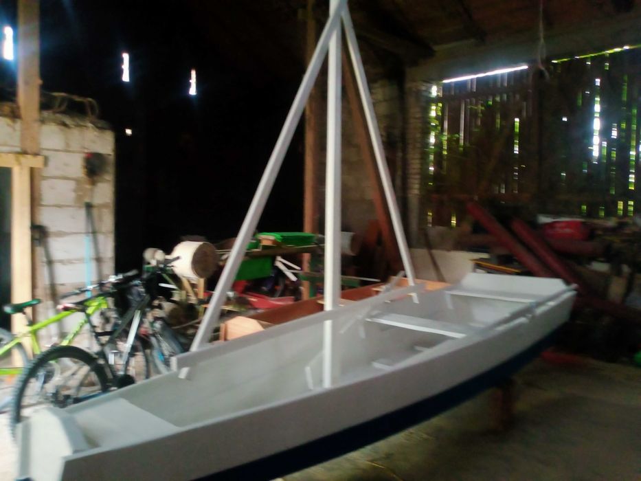 Łódka wędkarska drewniana sosnowa