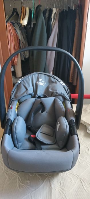 Ovo transportar bebé e adaptável para carro
