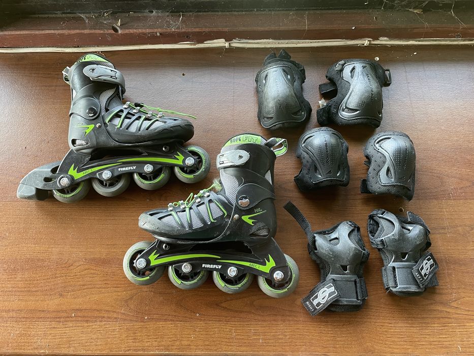 Rolki dziecięce 29-32 kask  ochraniacze – komplet sportowy, dobry stan