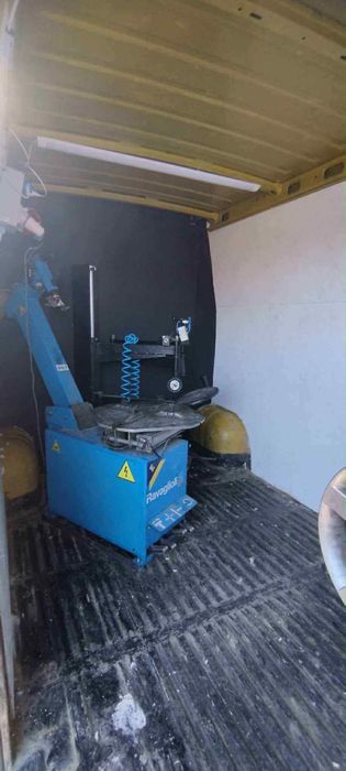 Montazownica Ravagioli z ramieniem