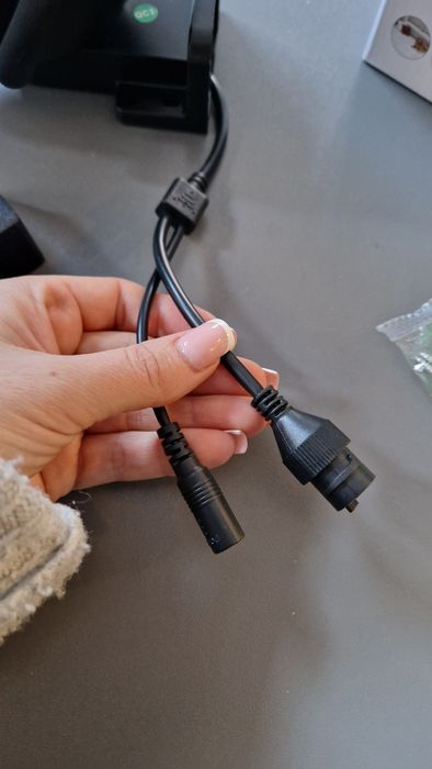 2szt Kamer Wi-Fi obrotowa zewnętrzna.