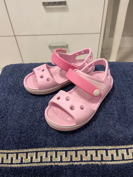 Klapki dziewczęce Crocs C8 Jak nowe
