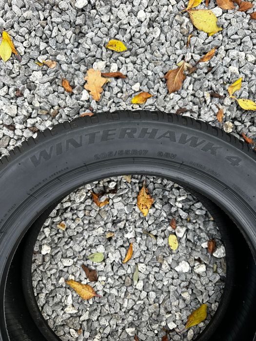 Opony zimowe 205/55/17