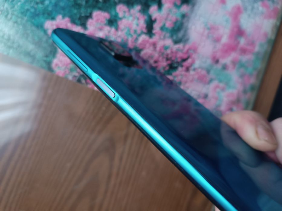 Продам Ксіомі редмі нот 9S  8/128gb