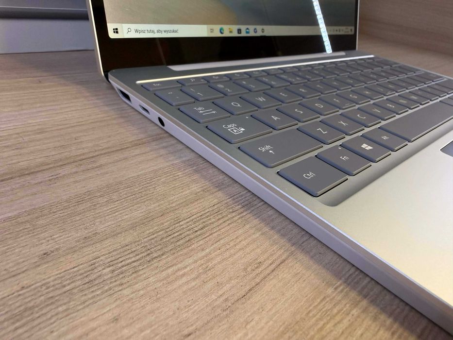 Laptop Microsoft Surface Laptop Go i5 / 4GB / 64GB