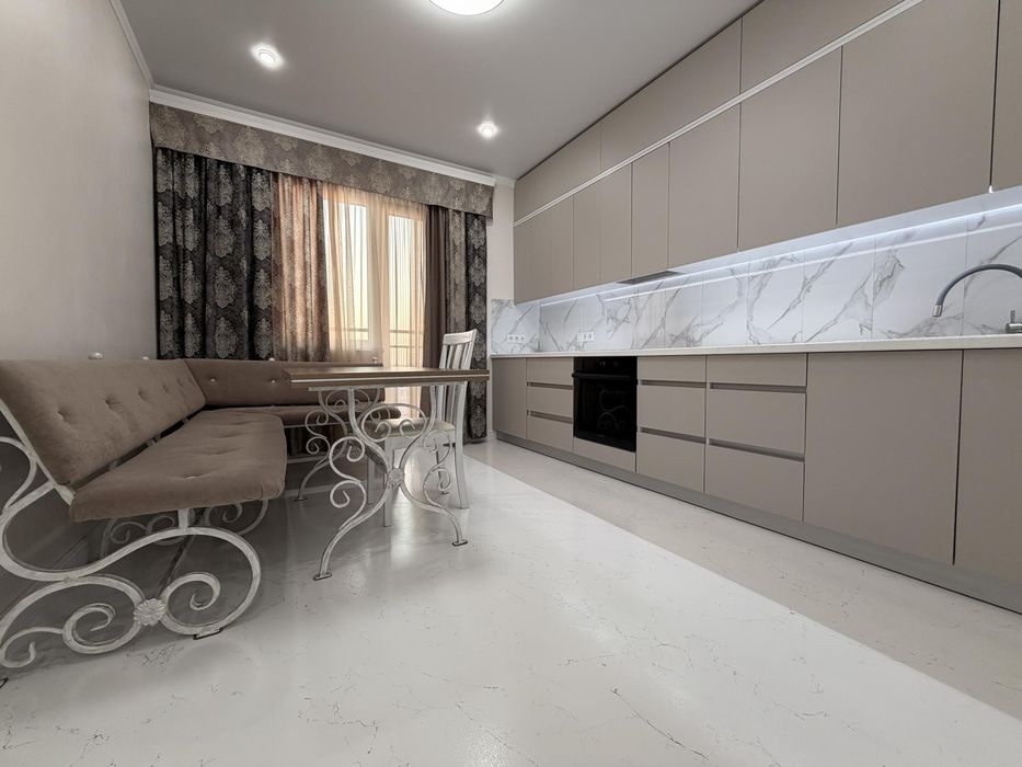 Продам 2 кімн з ремонтом Кадор (353-746