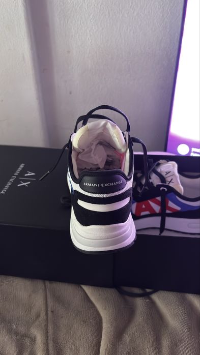 Armani 41 novos na caixa